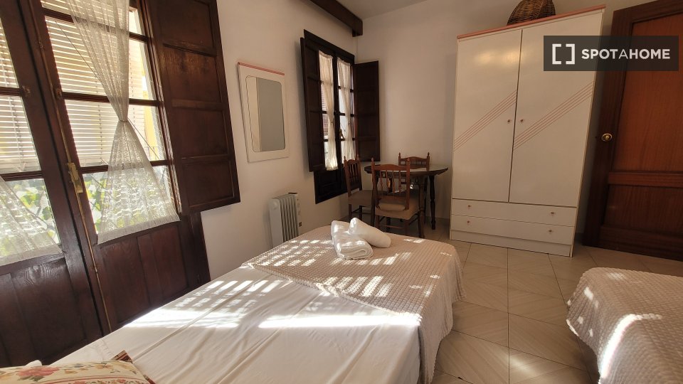 Apartment Malaga, 2 beds, 91m² — photo 17