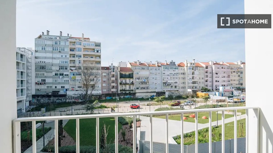 Apartment Lisbon, 2 beds — photo 15
