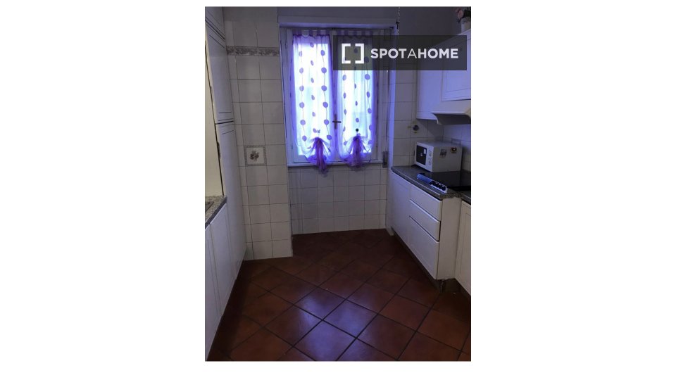 Double room Rome, 3 beds — photo 33