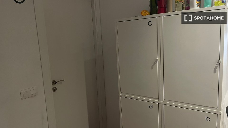 Double room Valencia, 1 bed, 150m² — photo 10