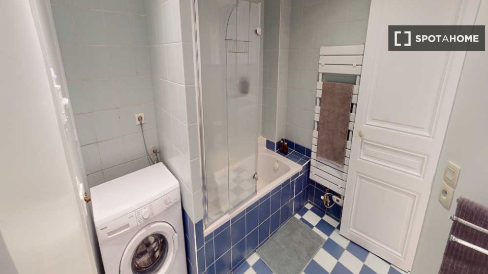 Double room Paris, 4 beds, 100m² — photo 2