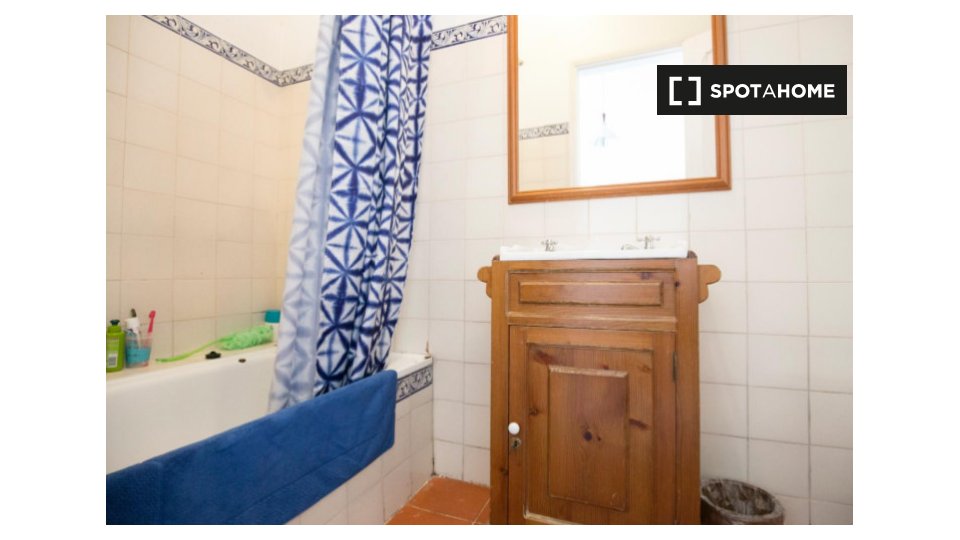 Double room Lisbon, 6 beds — photo 4