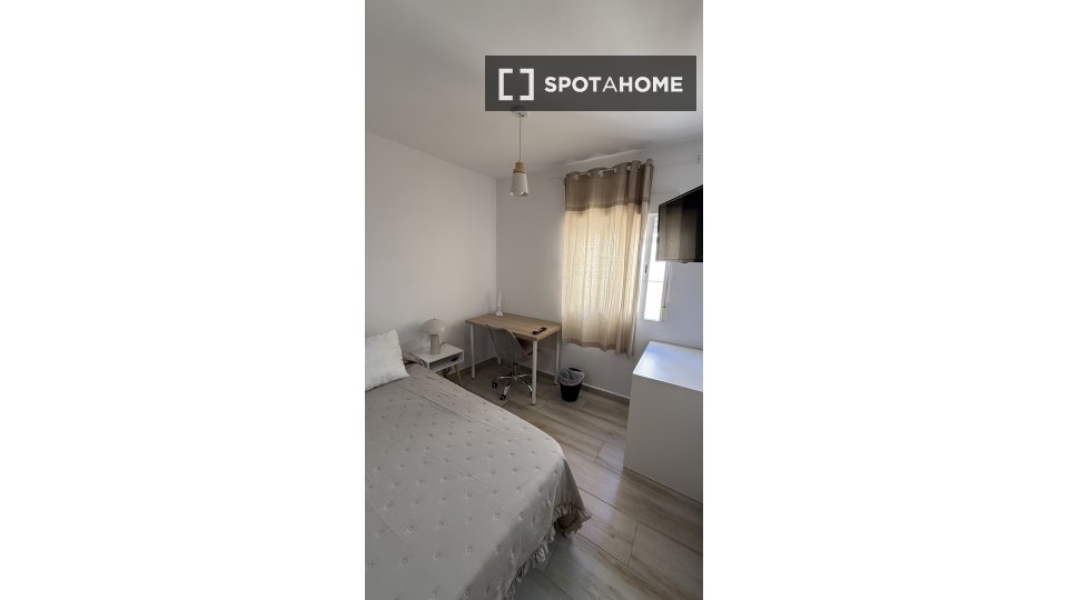 Double room Murcia, 3 beds, 70m² — photo 32