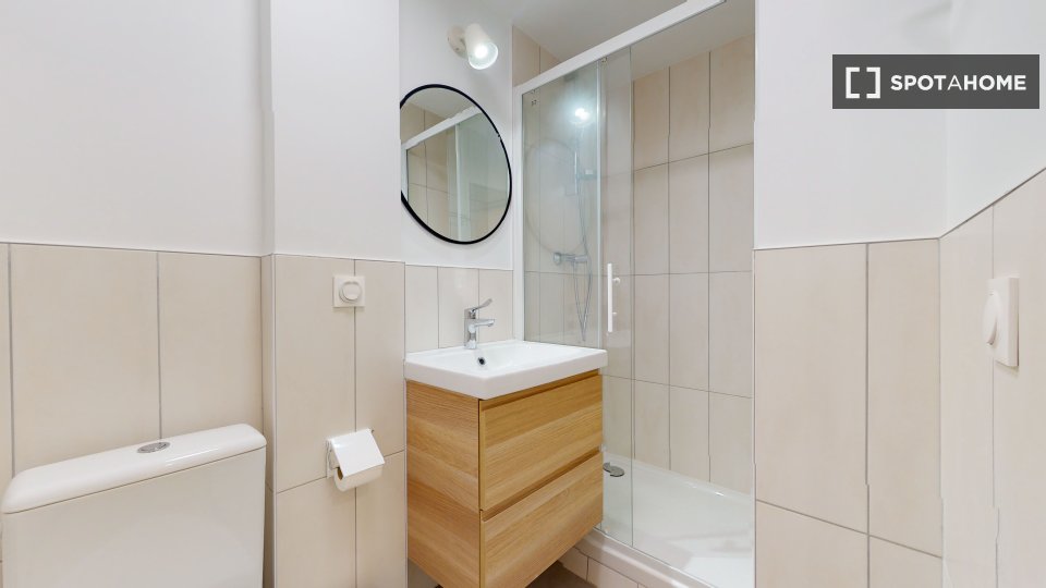 Double room Lyon, 38 beds — photo 41