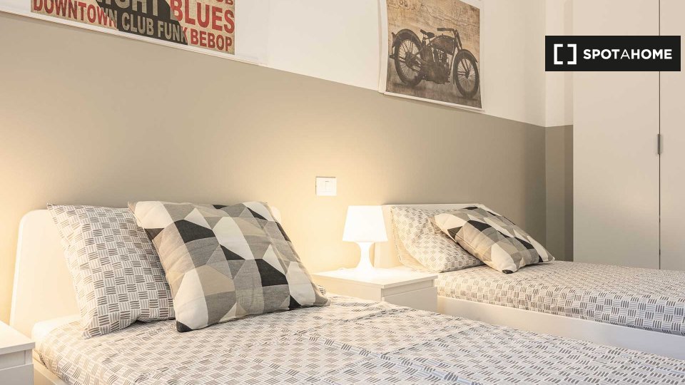 Double room Milan, 4 beds, 90m² — photo 8
