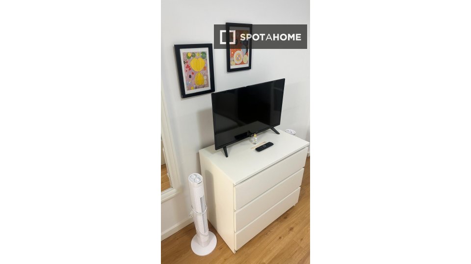 Apartment Lisbon, 1 bed — photo 17