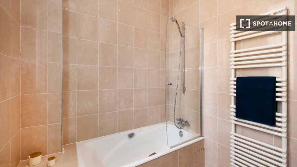 Double room Paris, 7 beds, 220m² — photo 13