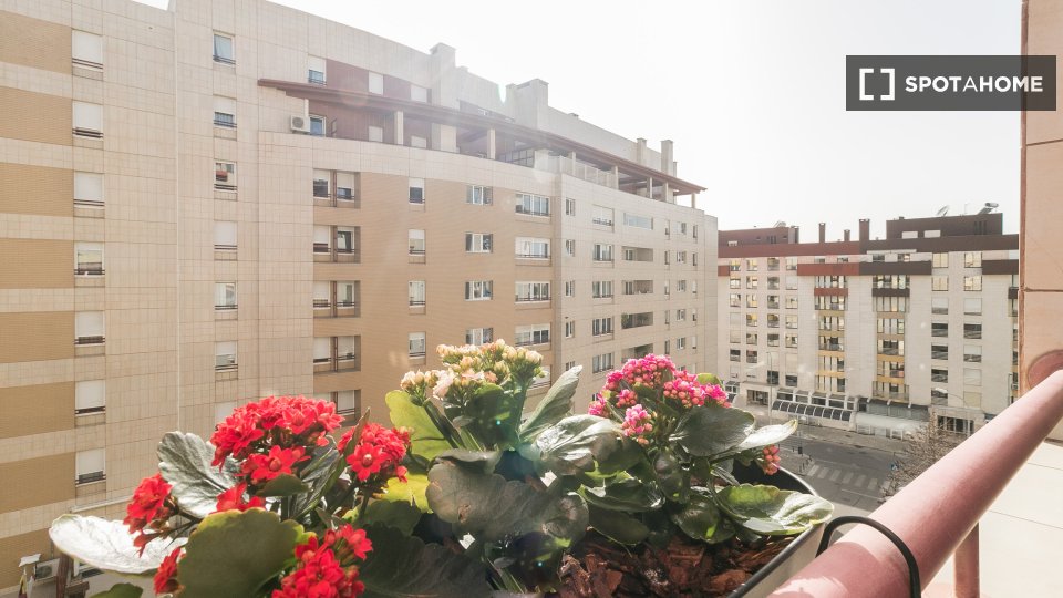 Apartment Lisbon, 2 beds, 100m² — photo 1