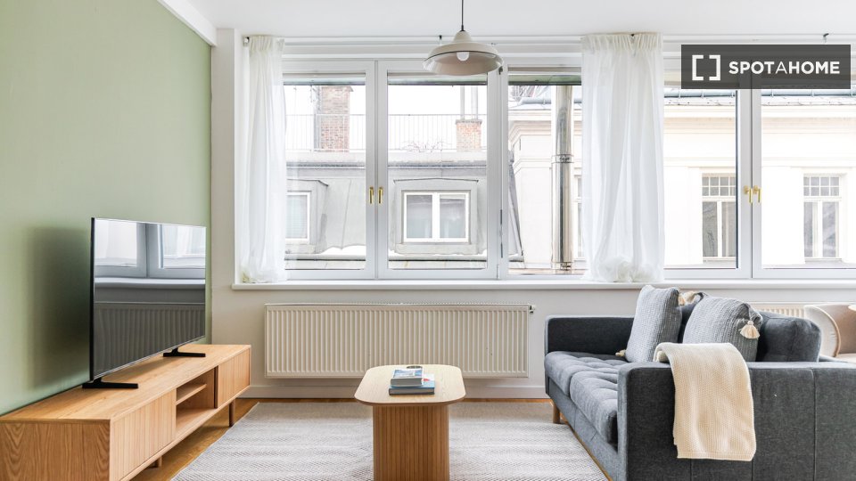 Apartment Vienna, 2 beds, 104m² — photo 1