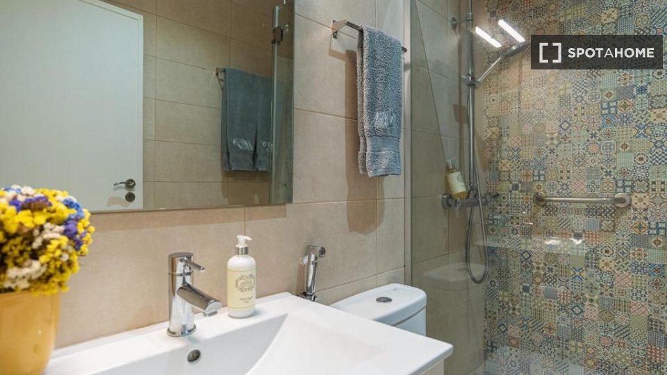 Apartment Porto, 2 beds, 80m² — photo 9