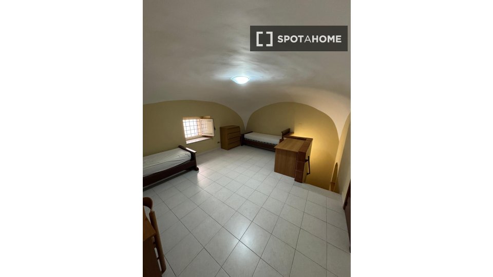 Double room Naples, 2 beds — photo 10