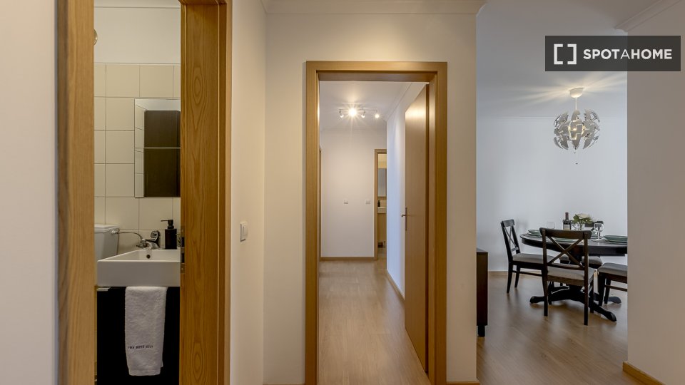 Apartment Lisbon, 3 beds — photo 14