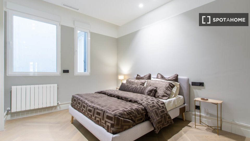 Apartment Madrid, 2 beds, 147m² — photo 9
