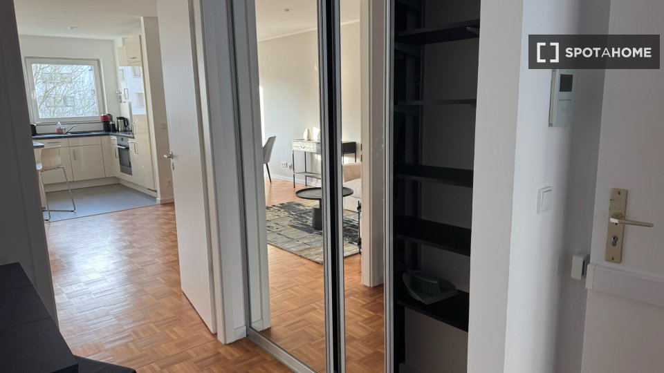 Apartment Berlin, 2 beds, 62m² — photo 13