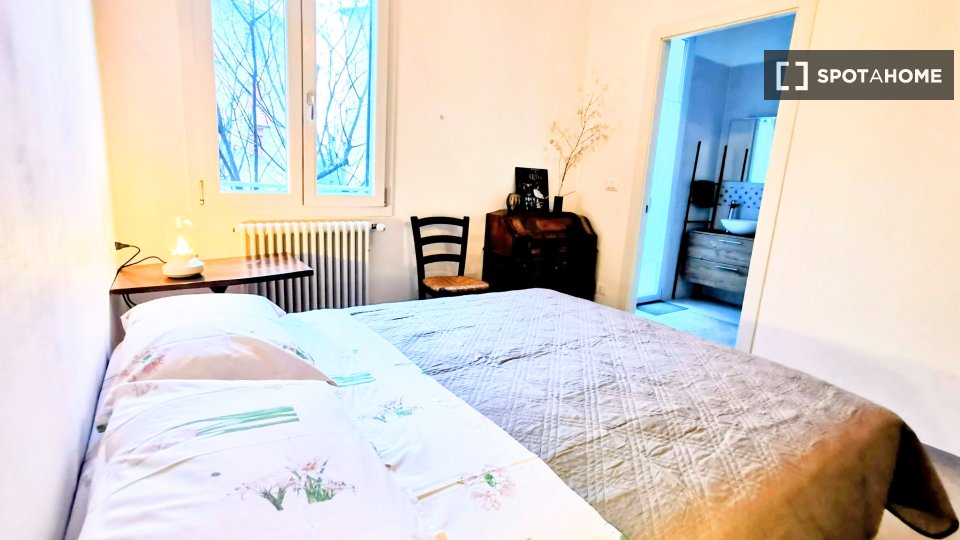 Double room Bologna, 3 beds, 94m² — photo 43