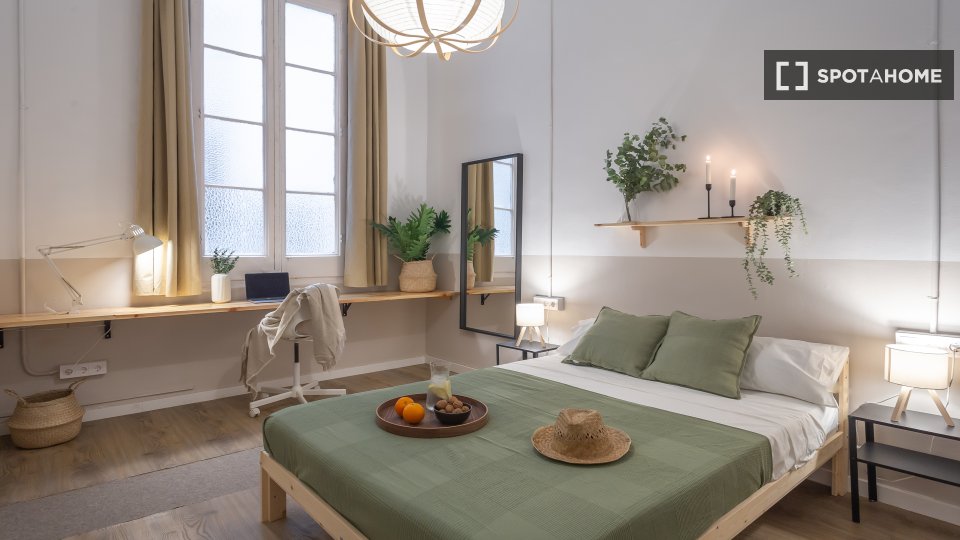 Double room Barcelona, 8 beds, 239m² — photo 18