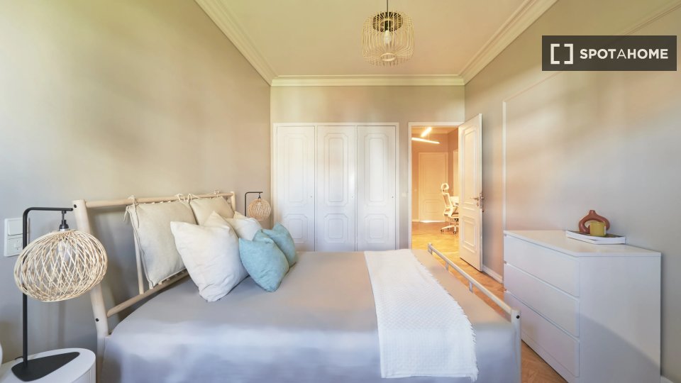Double room Lisbon, 9 beds — photo 7