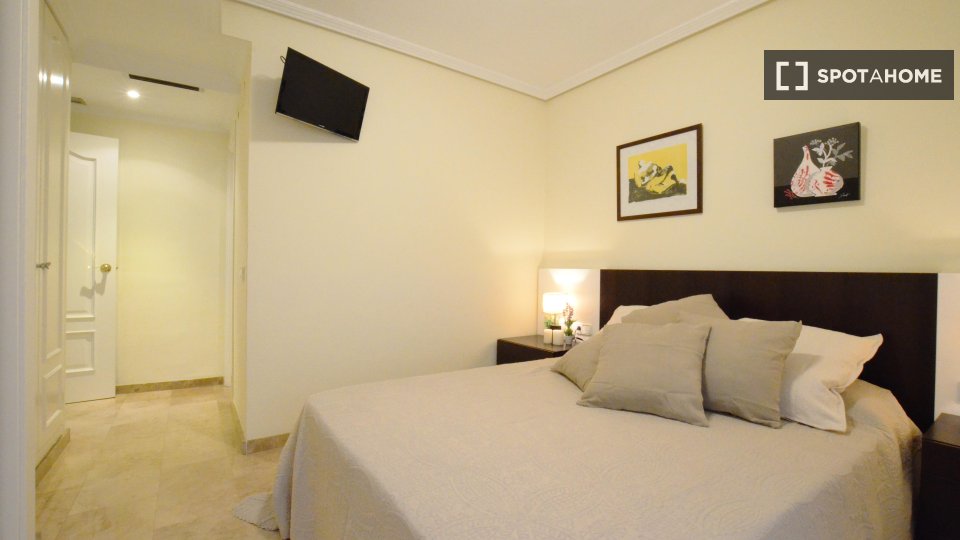 Apartment Valencia, 2 beds, 85m² — photo 15