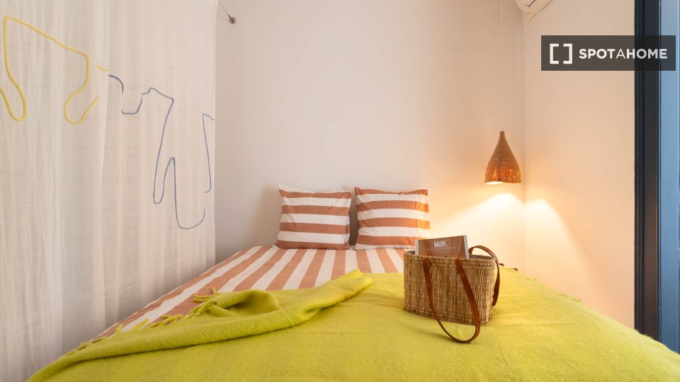 Double room Lisbon, 7 beds — photo 9