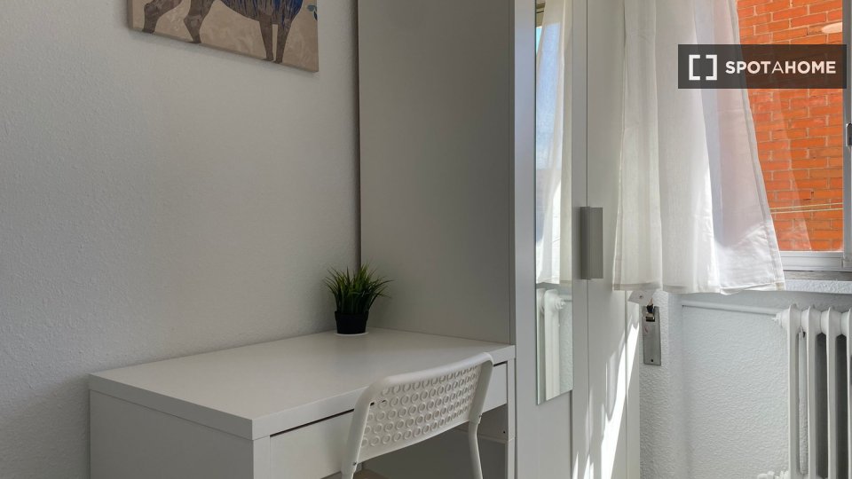 Chambre double Madrid, 7 chambres — photo 18