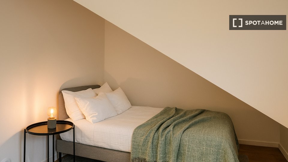 Double room Paris, 9 beds, 244m² — photo 28