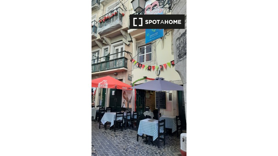 Apartment Lisbon, 1 bed — photo 4