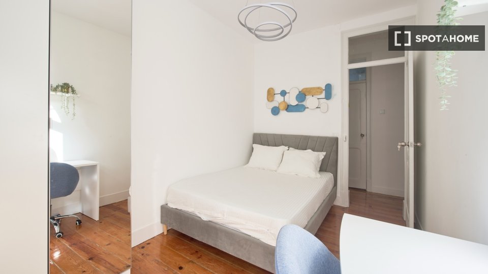 Double room Lisbon, 8 beds — photo 13