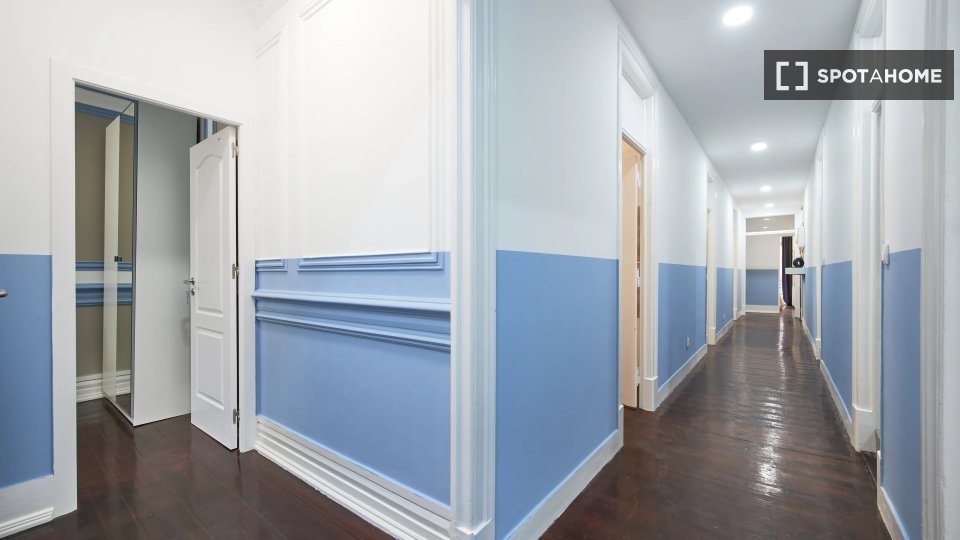 Double room Lisbon, 7 beds — photo 9