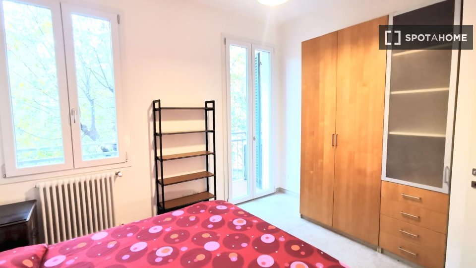 Double room Bologna, 3 beds, 94m² — photo 49