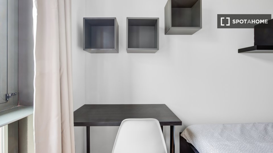 Double room Milan, 7 beds, 168m² — photo 22
