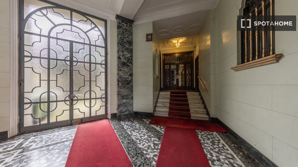 Double room Milan, 4 beds, 85m² — photo 7