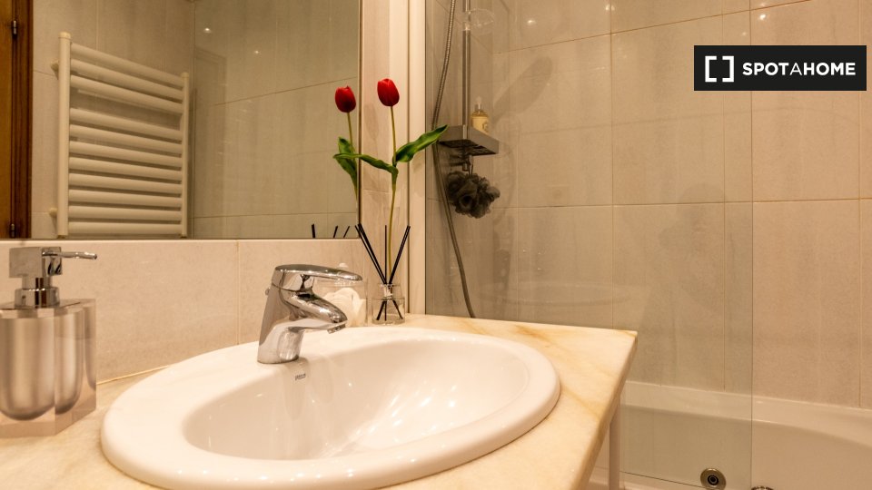 Apartment Porto, 2 beds, 90m² — photo 14