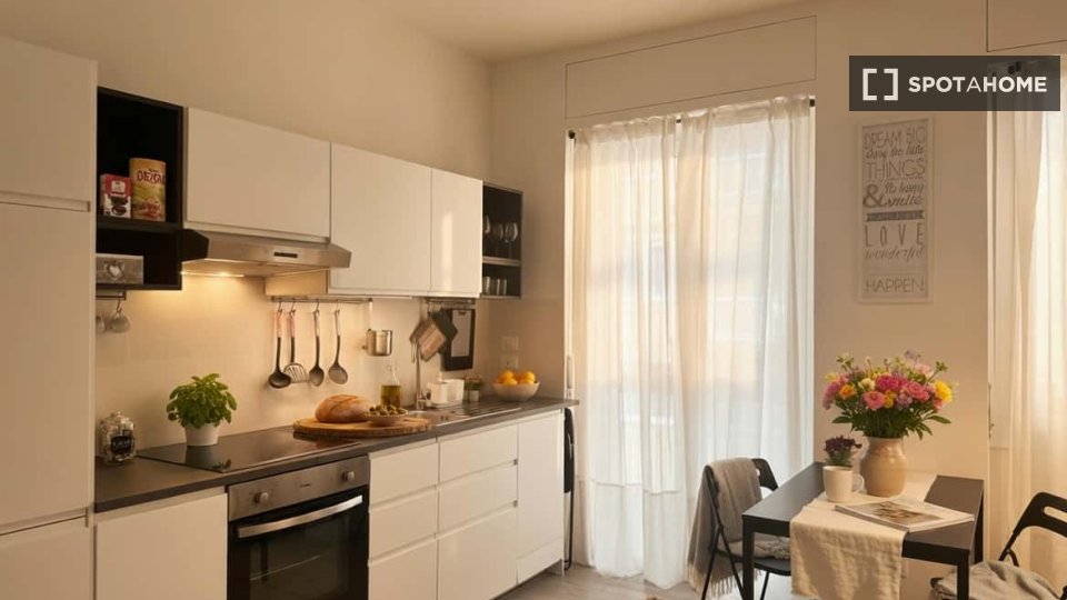Apartment Milan, 1 bed, 50m² — photo 2