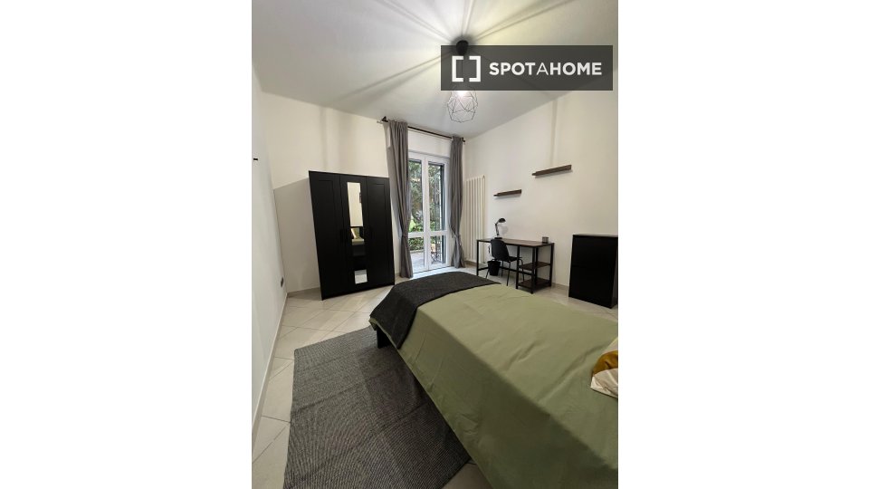 Double room Bologna, 2 beds — photo 16