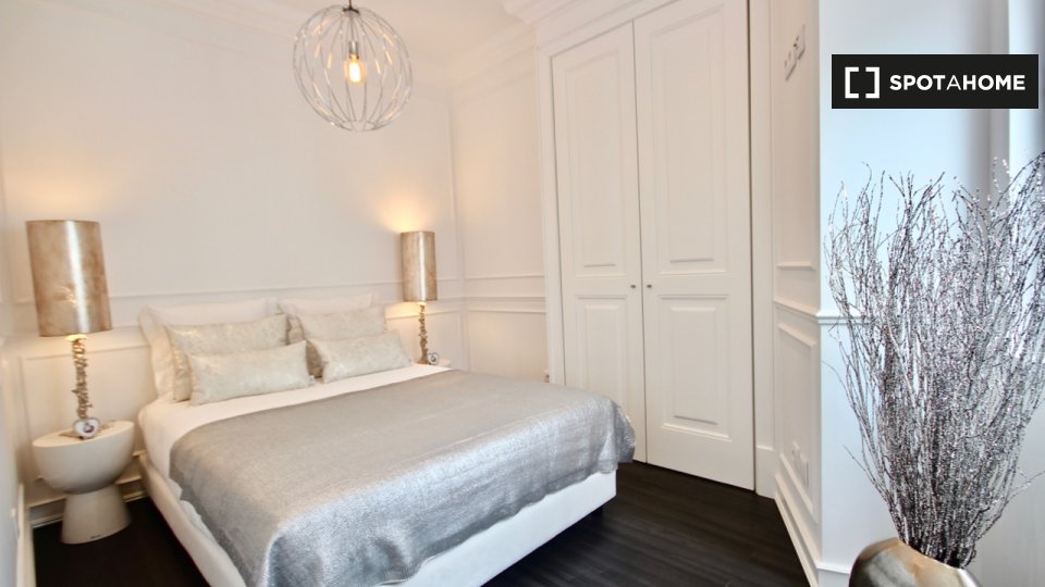 Apartment Lisbon, 2 beds, 70m² — photo 13