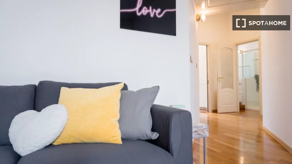 Apartment Milan, 1 bed, 76m² — photo 1