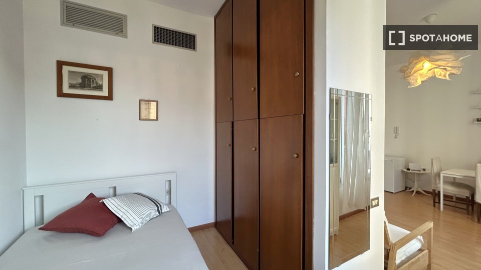 Apartment Milan, 1 bed, 40m² — photo 15