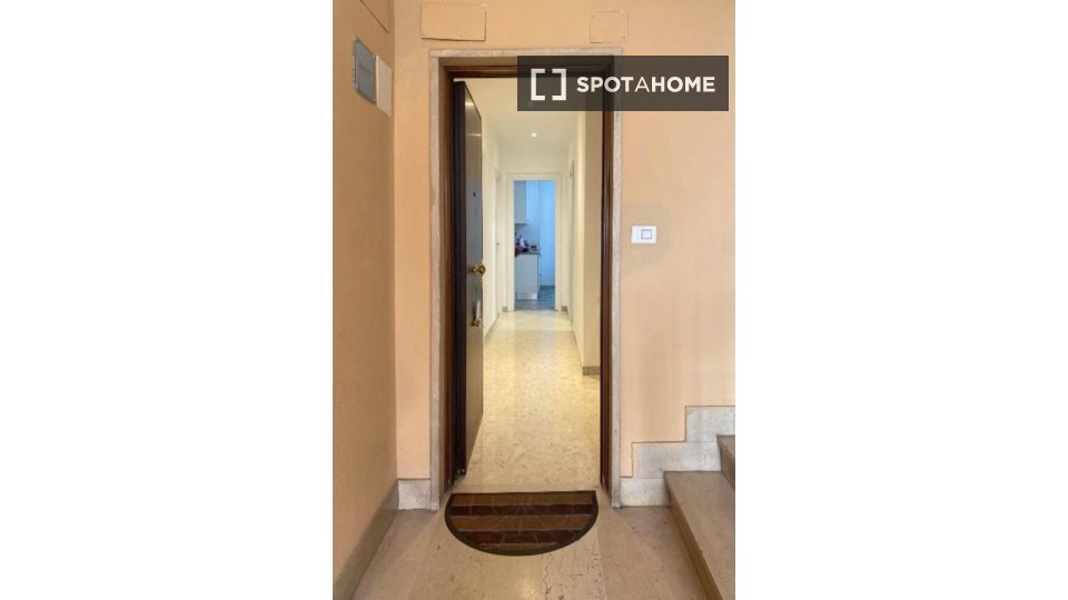 Double room Rome, 1 bed — photo 5