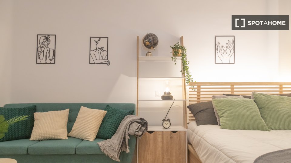 Double room Madrid, 5 beds — photo 6