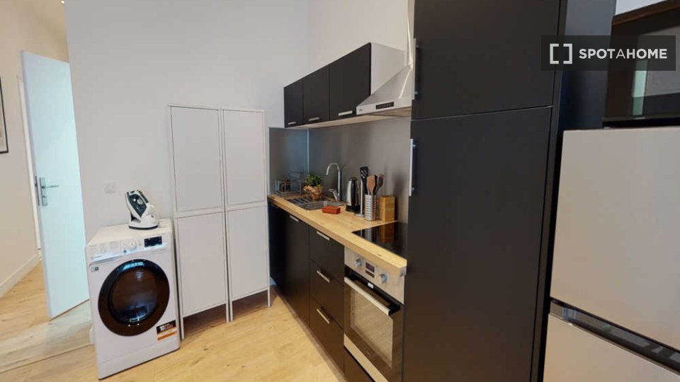 Double room Lille, 5 beds, 110m² — photo 6
