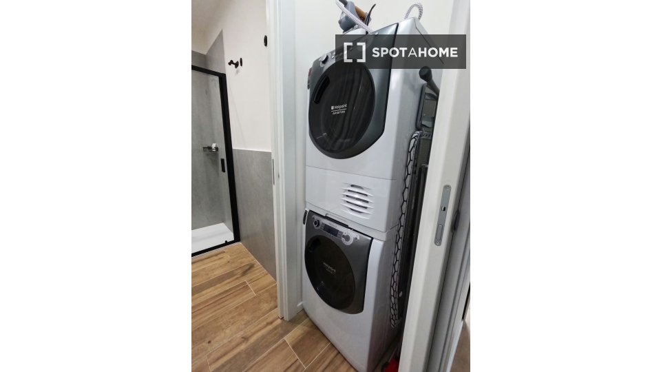 Apartment Milan, 1 bed, 65m² — photo 13
