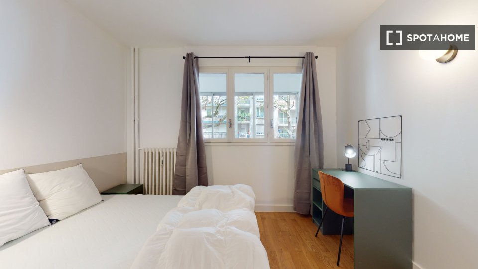 Double room Lyon, 15 beds — photo 10