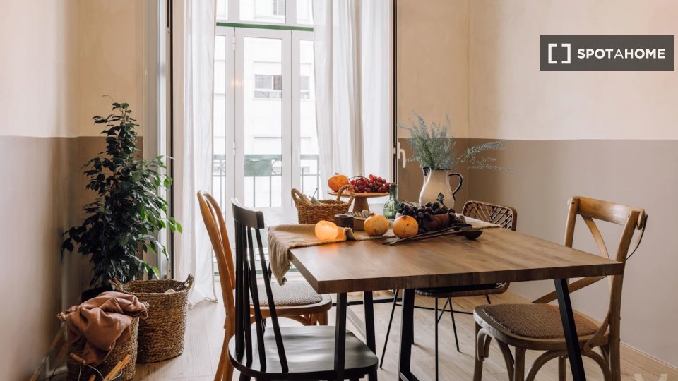 Apartment Lisbon, 2 beds, 115m² — photo 14