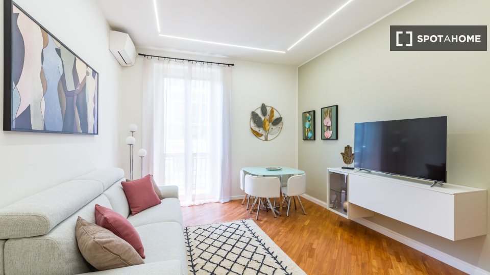 Apartment Naples, 1 bed, 71m² — photo 15