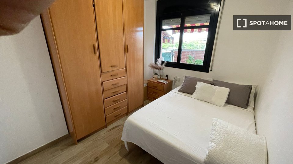 Double room Barcelona, 1 bed, 100m² — photo 19