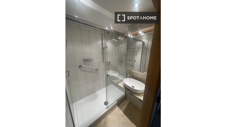 Apartment Stuttgart, 3 beds, 72m² — photo 8
