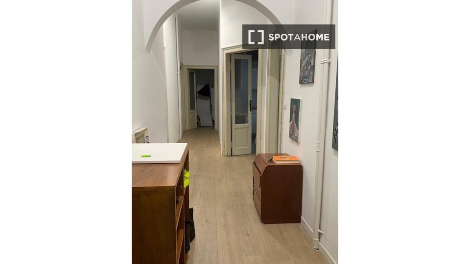 Double room Milan, 2 beds — photo 9