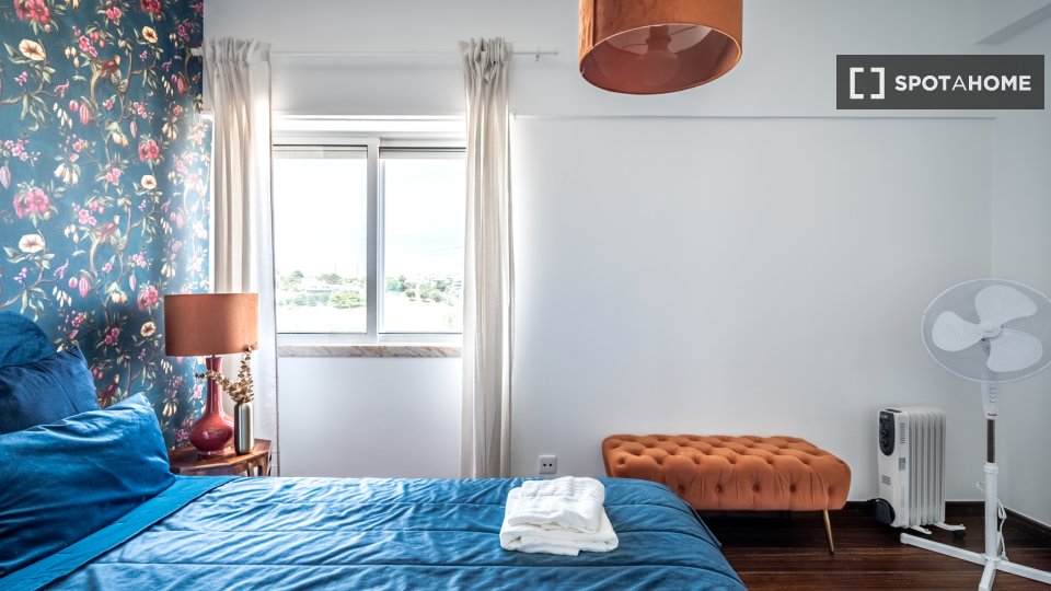 Apartment Lisbon, 3 beds — photo 1