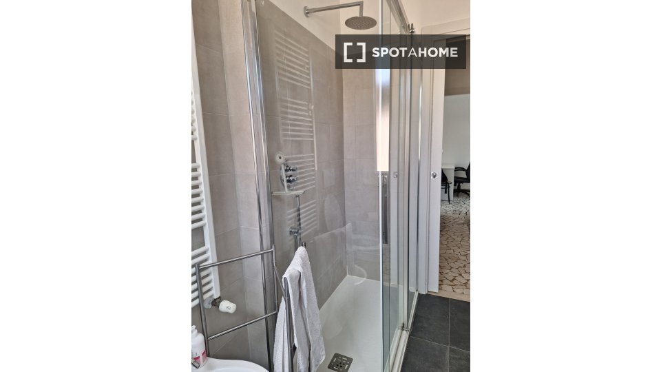 Appartamento Bologna, 2 camere, 78m² — foto 2