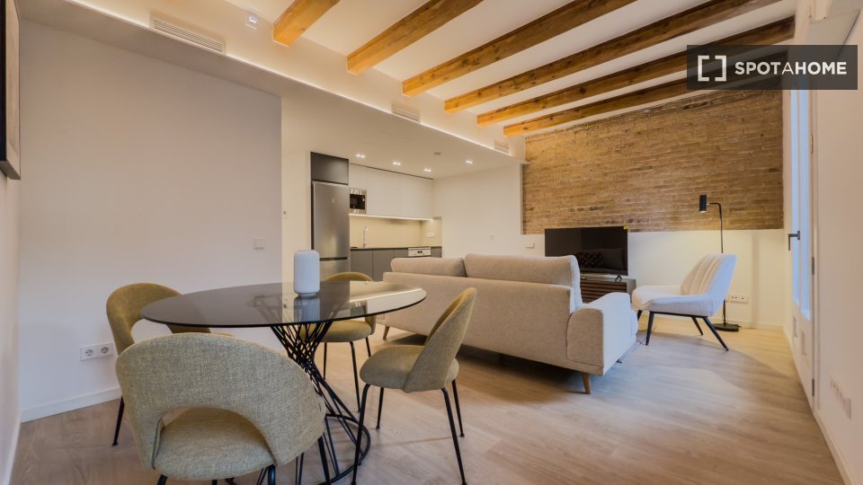 Apartment Barcelona, 2 beds — photo 8